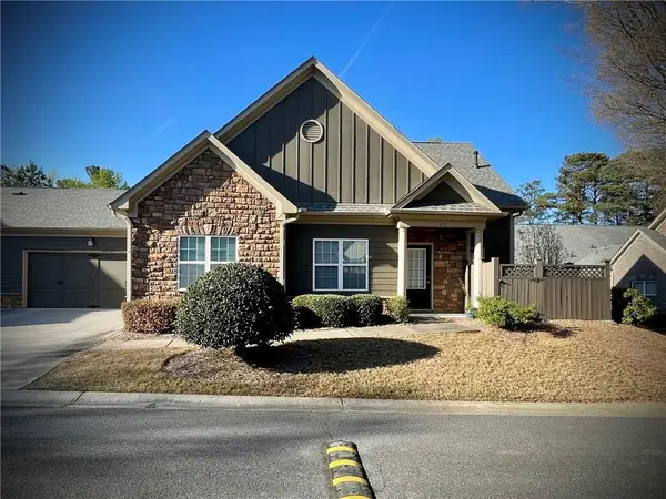 212 Glens Loop, Woodstock, GA 30188