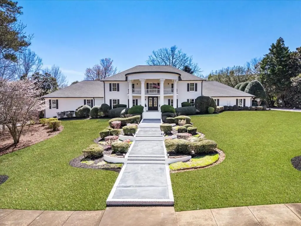 205 Slaton Circle, Roswell, GA 30075 - #1