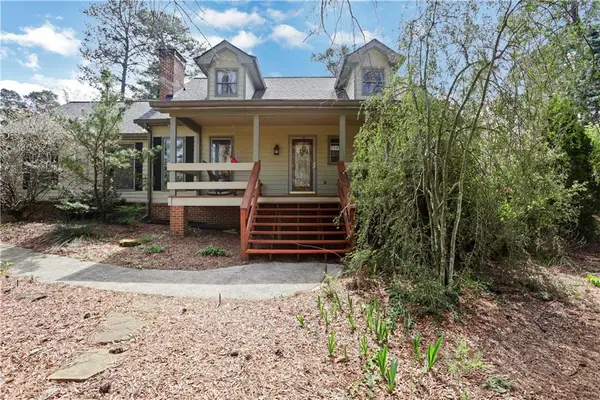 5813 Four Winds Drive Sw, Lilburn, GA 30047