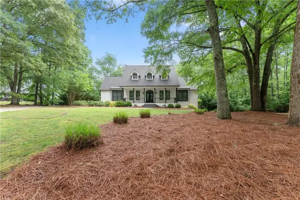 5094 Meadowbrook Circle, Suwanee, GA 30024