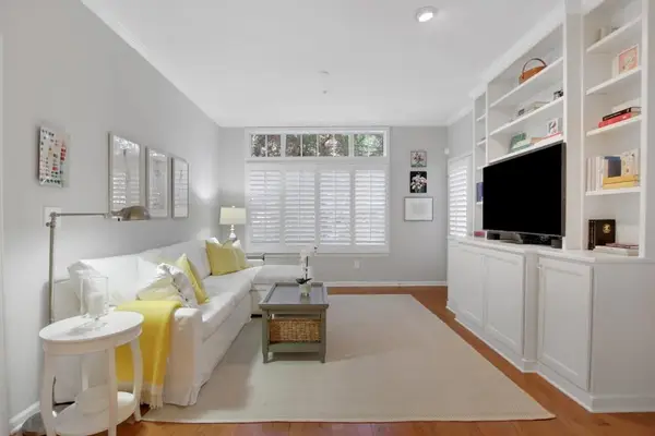 424 Lindbergh Drive Ne #203, Atlanta, GA 30305