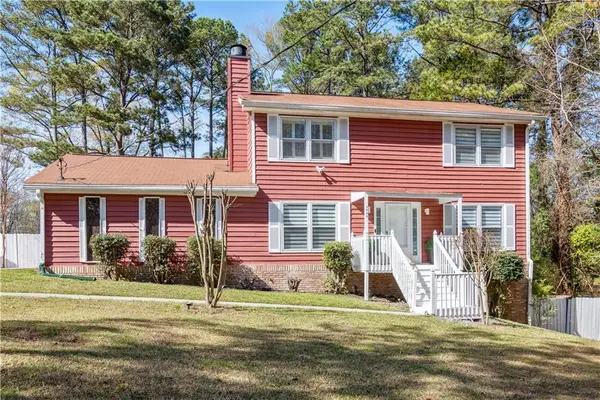 3044 Periwinkle Drive, Snellville, GA 30078