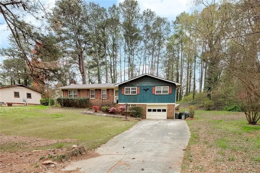 835 Castlewood Drive, Woodstock, GA 30189 - #2