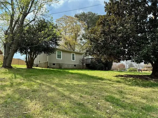 4282 By Pass, Loganville, GA 30052