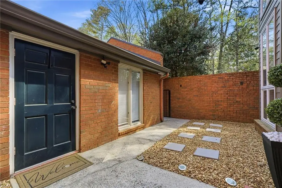 47 Willow Glen, Atlanta, GA 30342 - #3