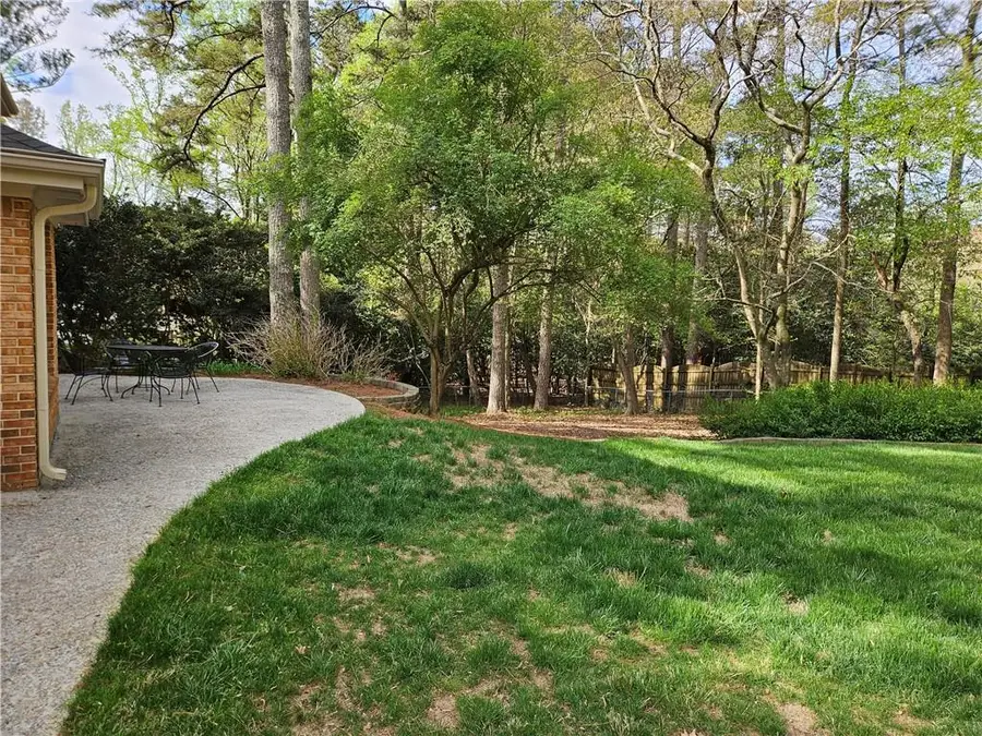 5465 Trowbridge Drive, Dunwoody, GA 30338 - #2