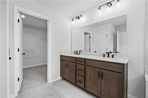 5669 Tillman Way, Powder Springs, GA 30127