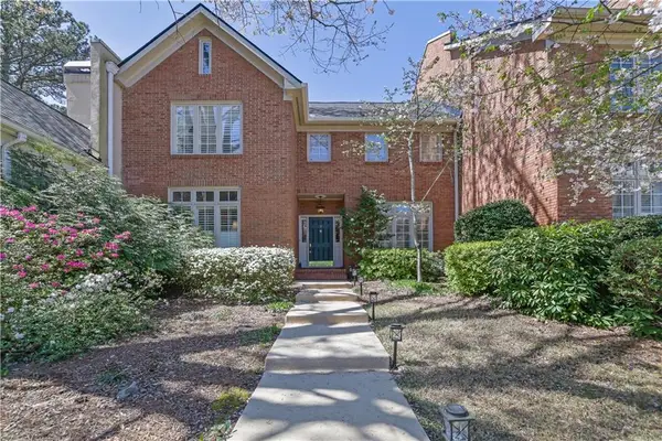 2 Paces West Terrace Nw, Atlanta, GA 30327