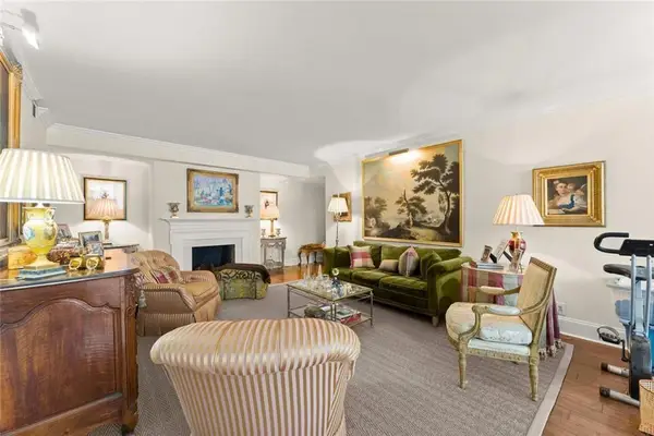 2734 Peachtree Road Nw #C301, Atlanta, GA 30305