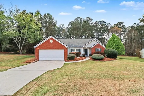 415 Crested View Drive, Loganville, GA 30052
