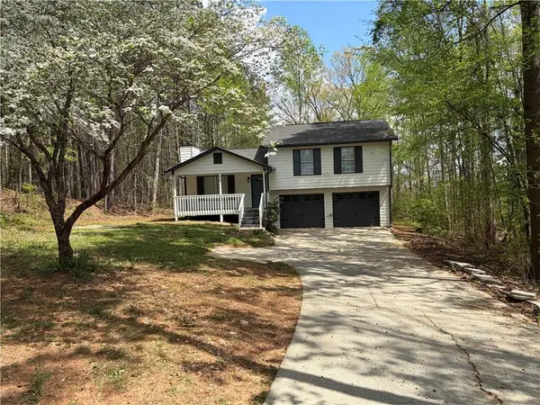 210 Burnt Hickory Drive, Dallas, GA 30132