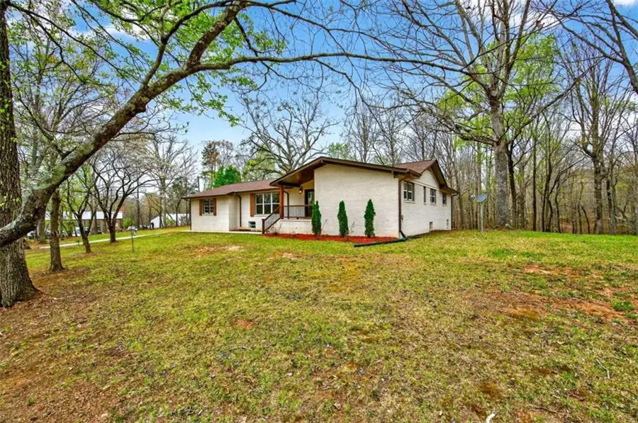 672 Cooley Woods Road, Cleveland, GA 30528 - #2
