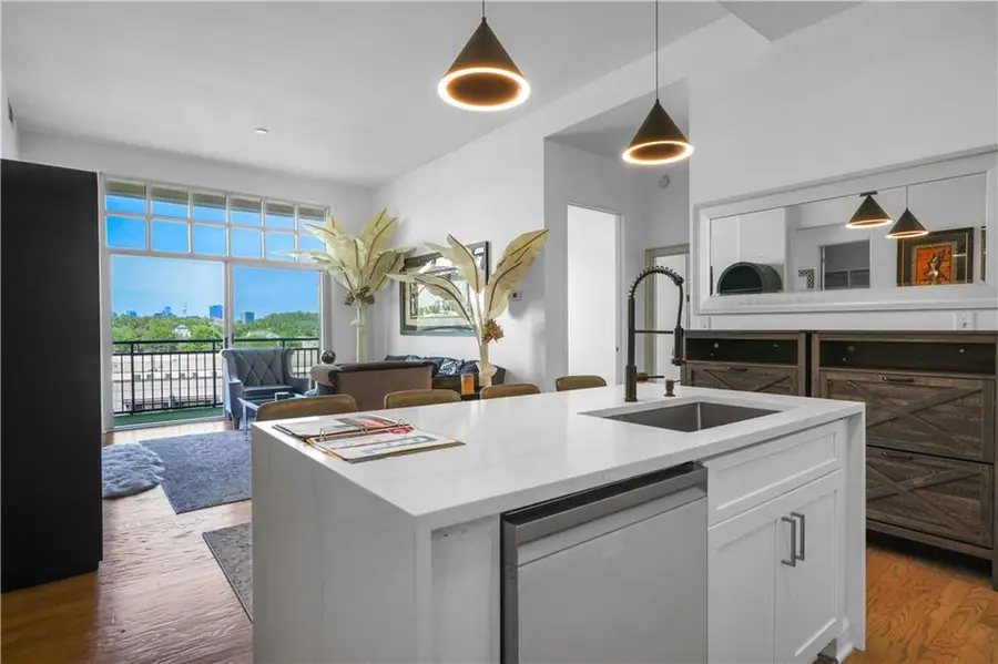 711 Cosmopolitan Drive Ne #815, Atlanta, GA 30324 - #3