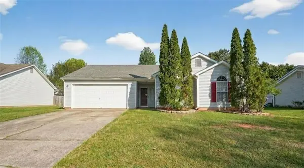 3532 Oak Leaf Court, Rex, GA 30273