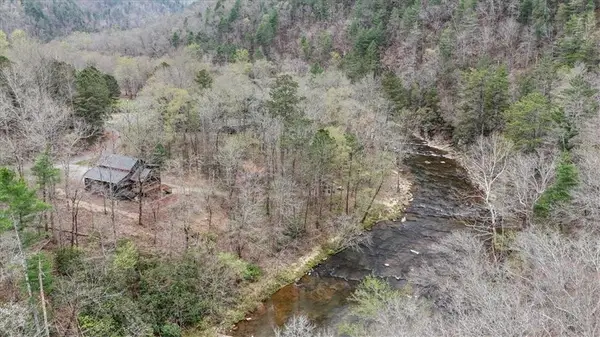 496 Meadow Lane, Talking Rock, GA 30175