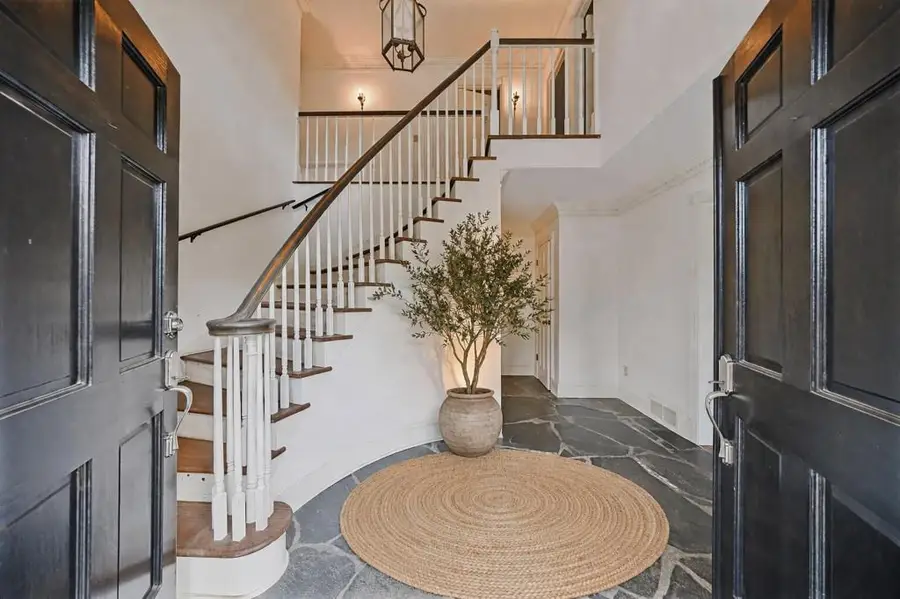 1605 Damon Court, Dunwoody, GA 30338 - #3