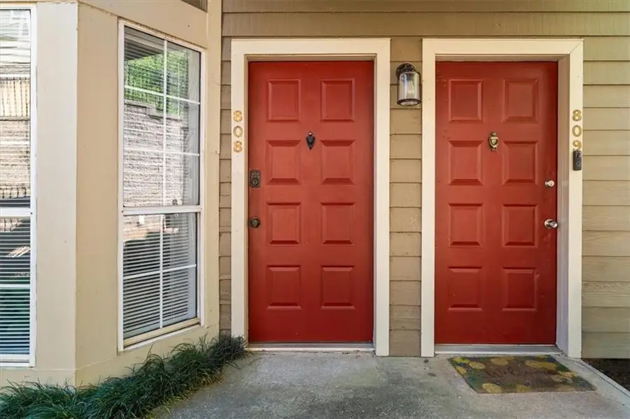 808 Riverview Drive Se, Marietta, GA 30067 - #2