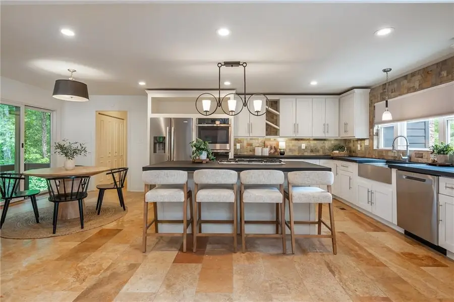 884 Oakhaven Drive, Roswell, GA 30075 - #2