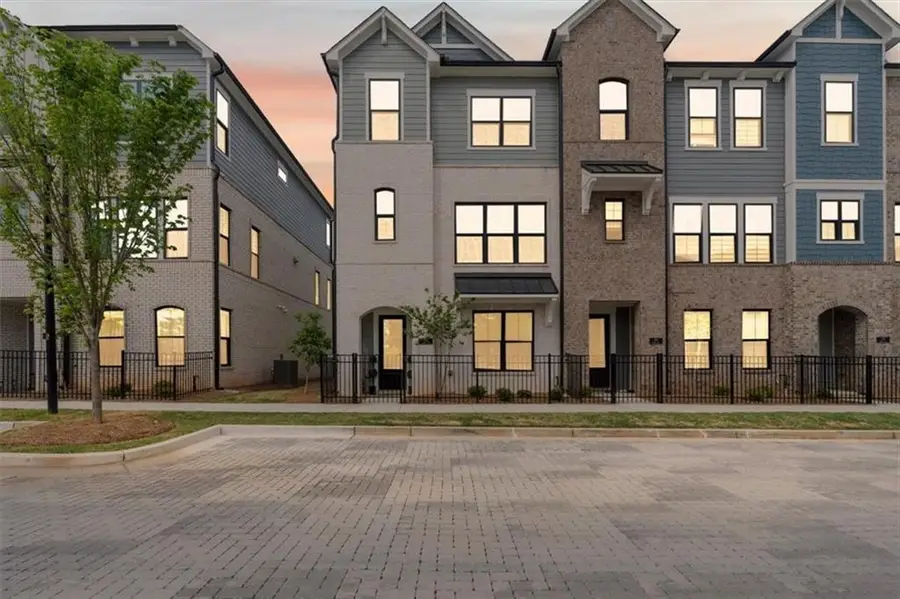 285 Walker Avenue, Roswell, GA 30076 - #2