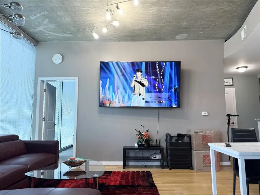 400 W Peachtree Street Nw #1011, Atlanta, GA 30308 - #3