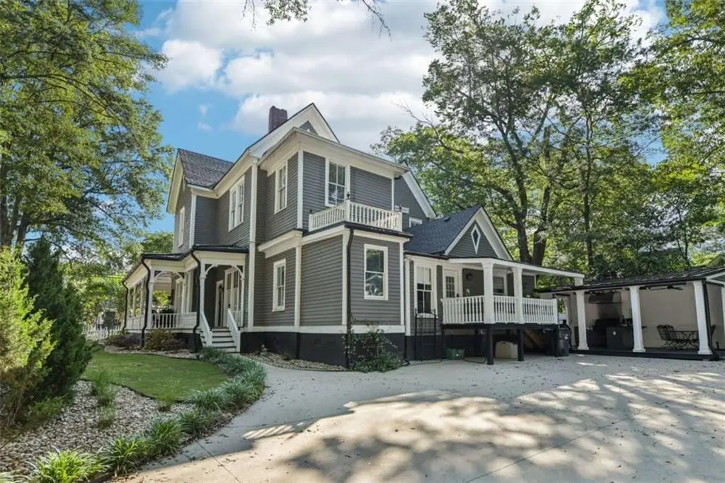 207 E Hightower Trail E, Social Circle, GA 30025 - #1