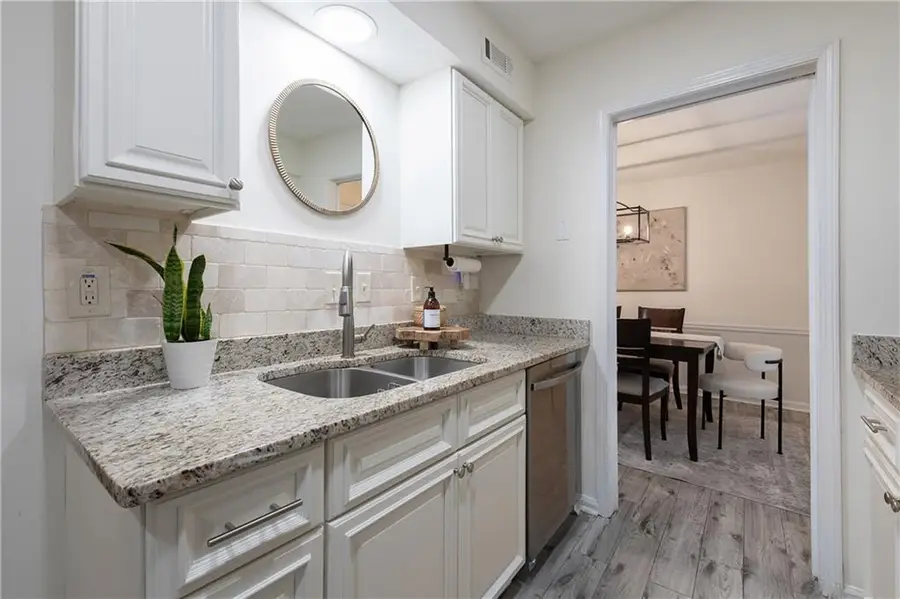 182 Triumph Drive Nw, Atlanta, GA 30327 - #3