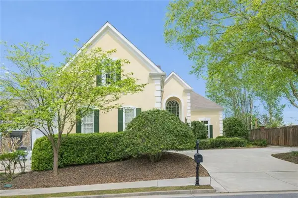 1058 Oakpointe Place, Dunwoody, GA 30338