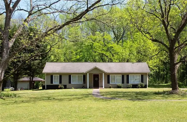 71 Hughes Dairy Road Se, Lindale, GA 30147