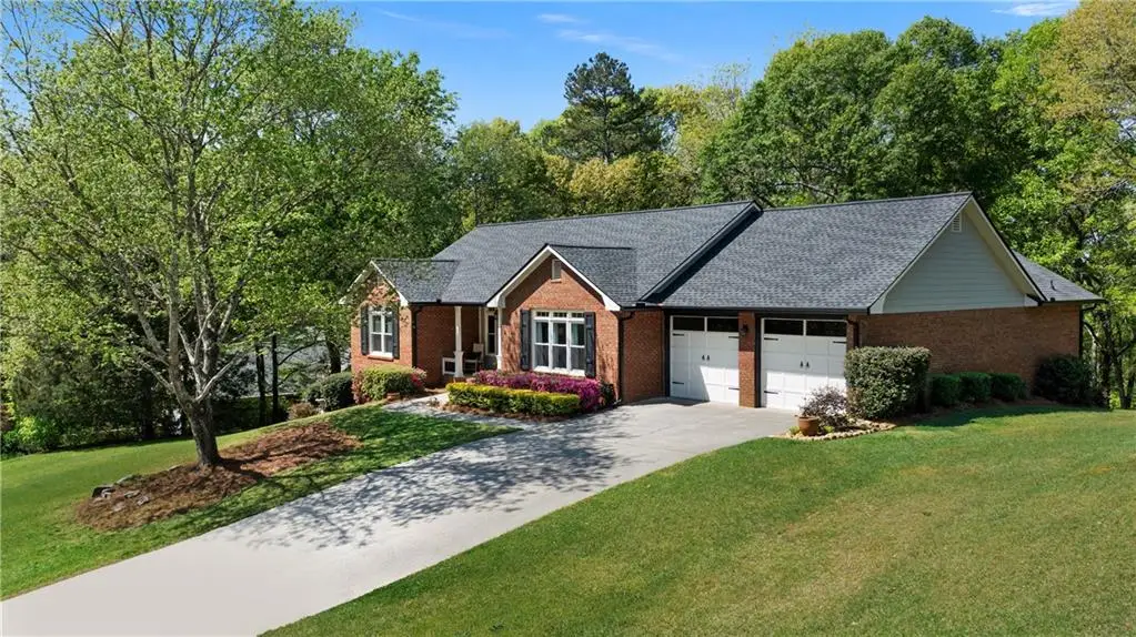 27 Cliffhanger Pointe Sw, Cartersville, GA 30120 - #1