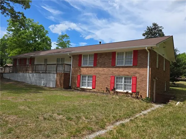 7016 Skyline Drive, Lithia Springs, GA 30122