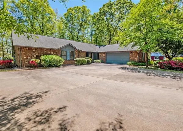 7 Old Oak Trail, Hartwell, GA 30643