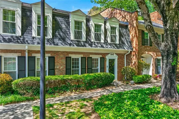 9 Scotland Place Nw, Atlanta, GA 30318