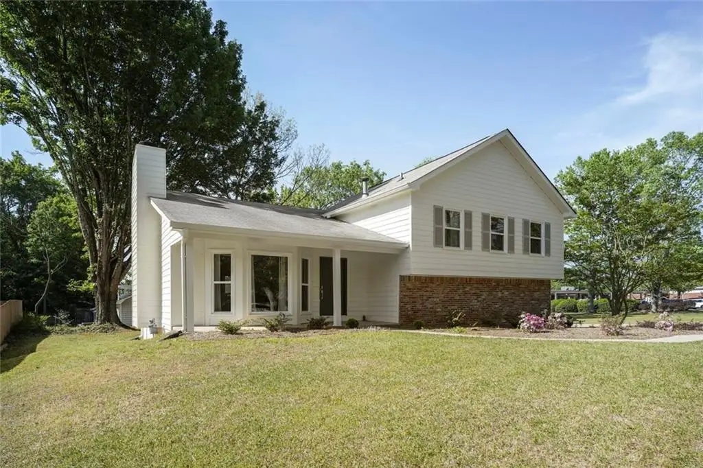 11 Parkmont Drive, Roswell, GA 30076 - #1