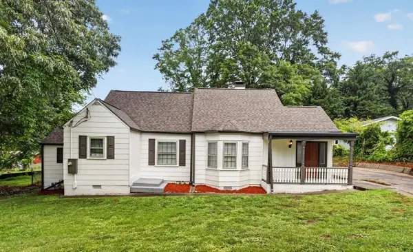 1093 Enota Avenue Ne, Gainesville, GA 30501