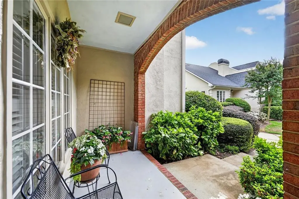 3 Paces West Terrace Nw, Atlanta, GA 30327 - #1
