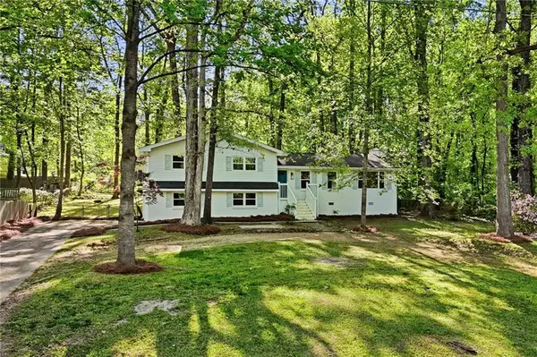 5730 Goldfield Drive, Acworth, GA 30102