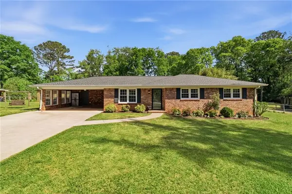 915 Pine Manor, Marietta, GA 30066