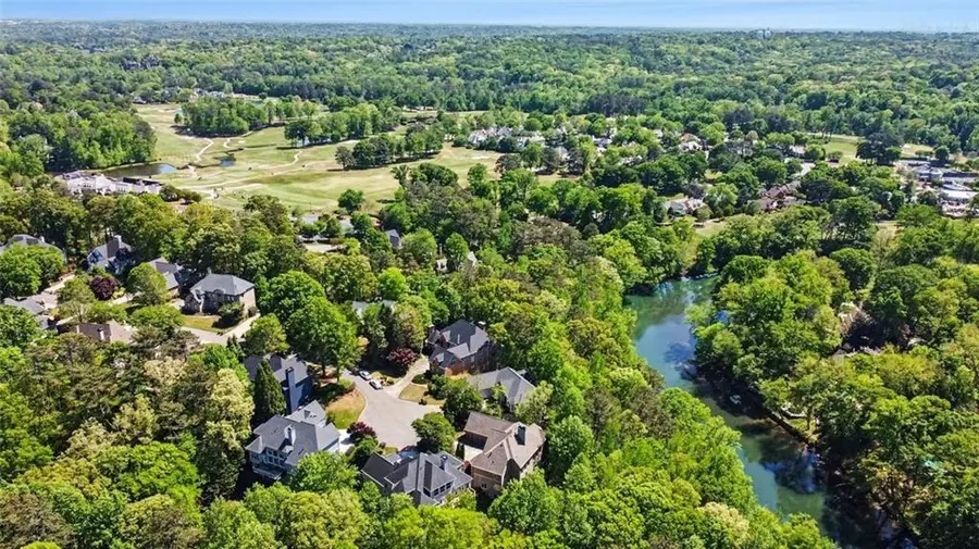 860 Club Chase Lane, Roswell, GA 30076 - #2