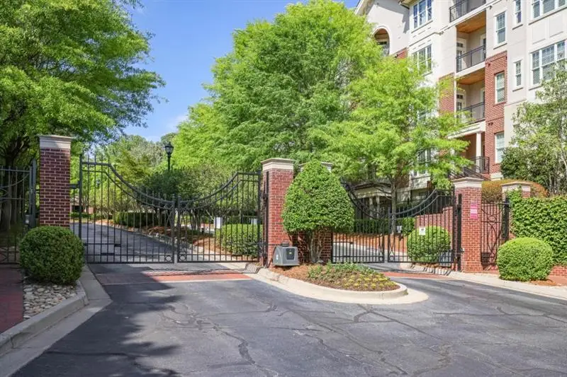 3635 E Paces Circle Ne #1211, Atlanta, GA 30326 - #1