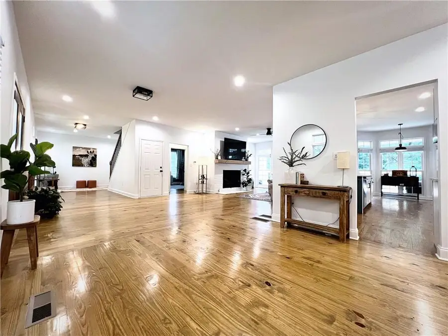 128 Golden Hills Drive, Woodstock, GA 30189 - #3