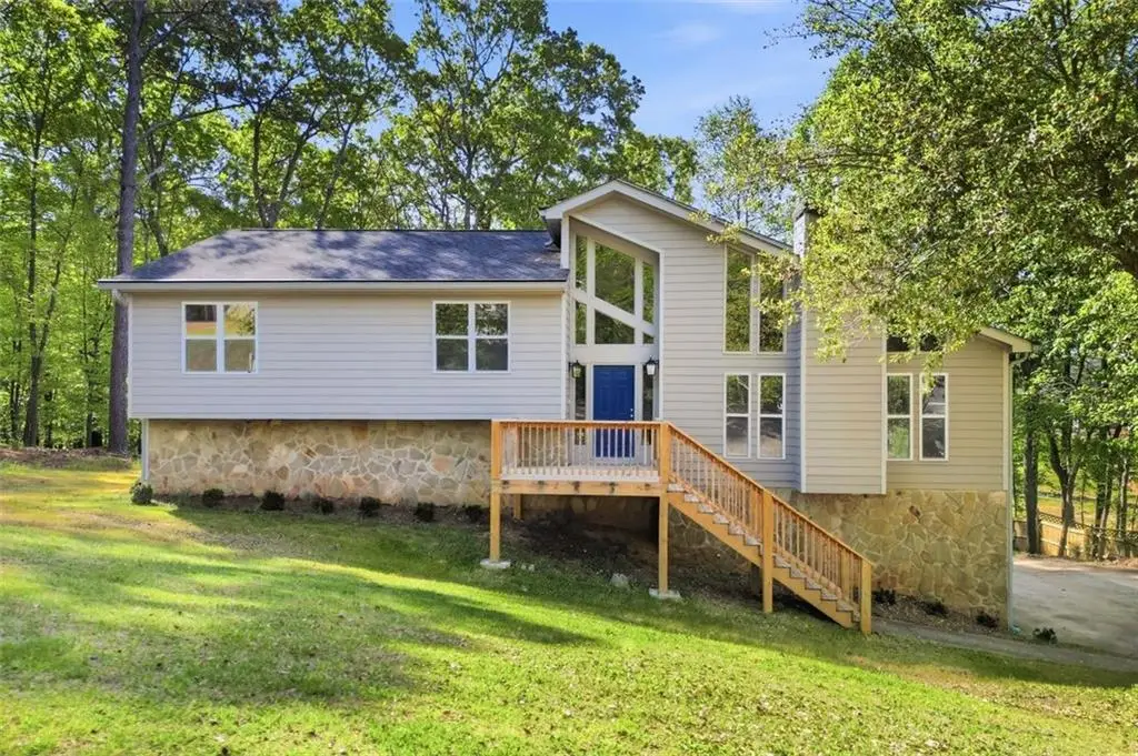 6870 Creekwood Drive, Douglasville, GA 30135 - #1