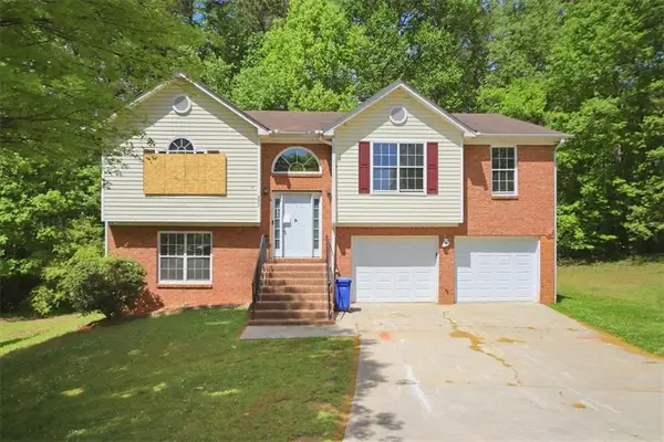 6052 Arbor Links Road, Lithonia, GA 30058