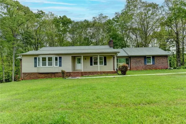 1597 Union Grove Ch Road, Auburn, GA 30011