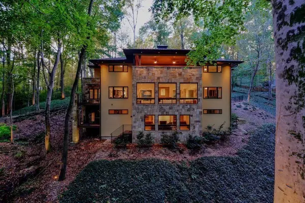 1180 E Beechwood Drive Nw, Atlanta, GA 30327