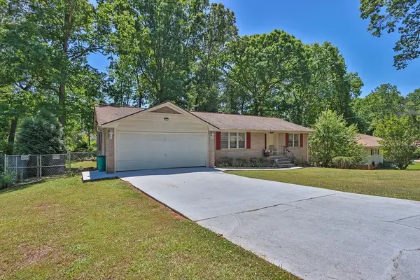 2906 Castle Drive, Lawrenceville, GA 30044