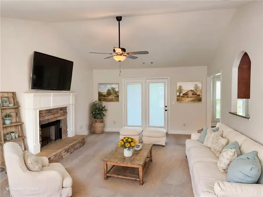 1948 Paynes Point, Winder, GA 30680 - #2