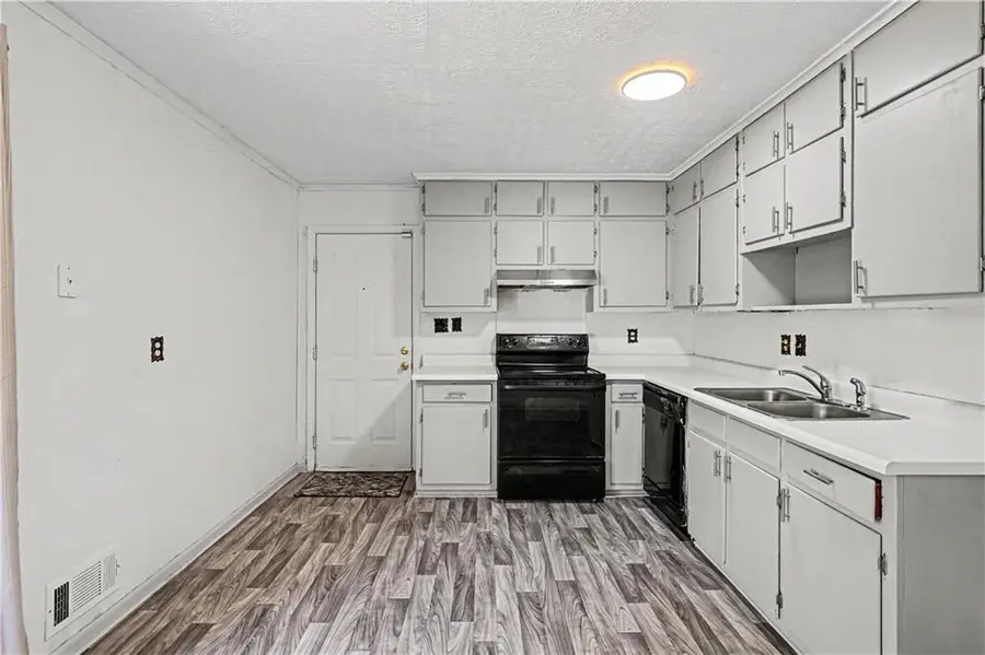 6364 Maddox Road, Morrow, GA 30260 - #2