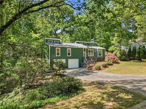 2530 Kingsley Drive Ne, Marietta, GA 30062