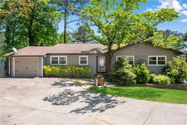 6275 Woodlake Drive, Buford, GA 30518