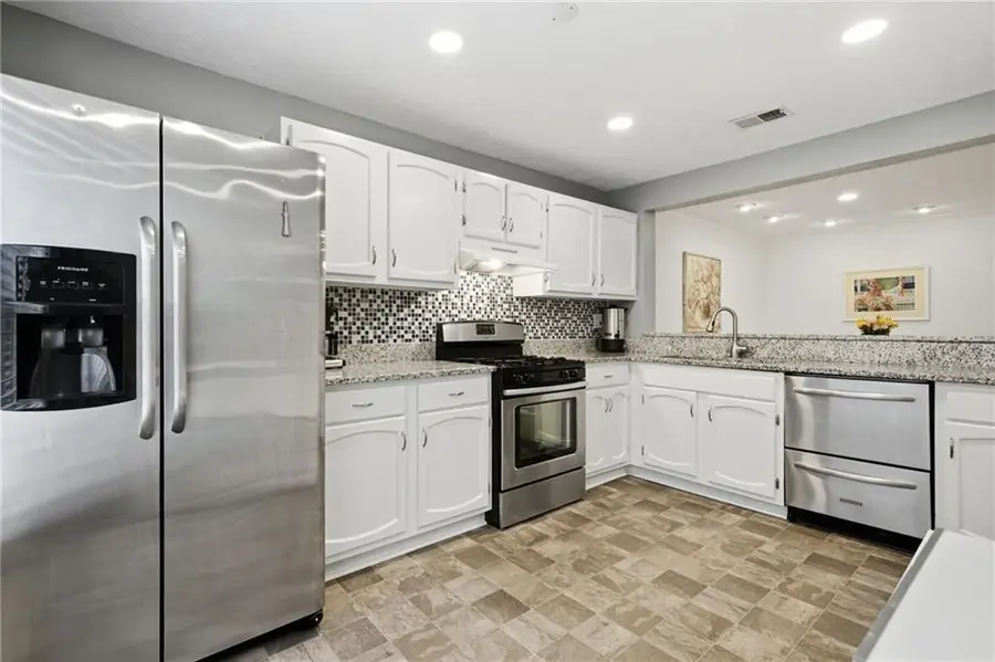 1355 N Crossing Drive Ne, Atlanta, GA 30329 - #2